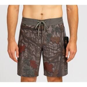 Dark Seas Gladeview 20” Camo Boardshorts Size 38 Surf Swim Trunks NWT